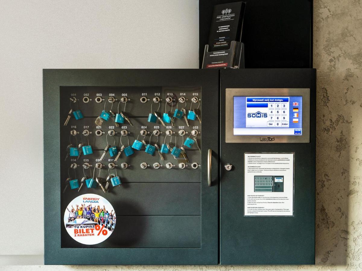 Park Apartamenty 츠르자노프 외부 사진